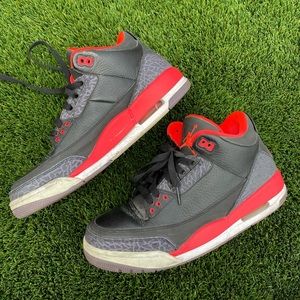 Jordan Retro Crimson 3’s